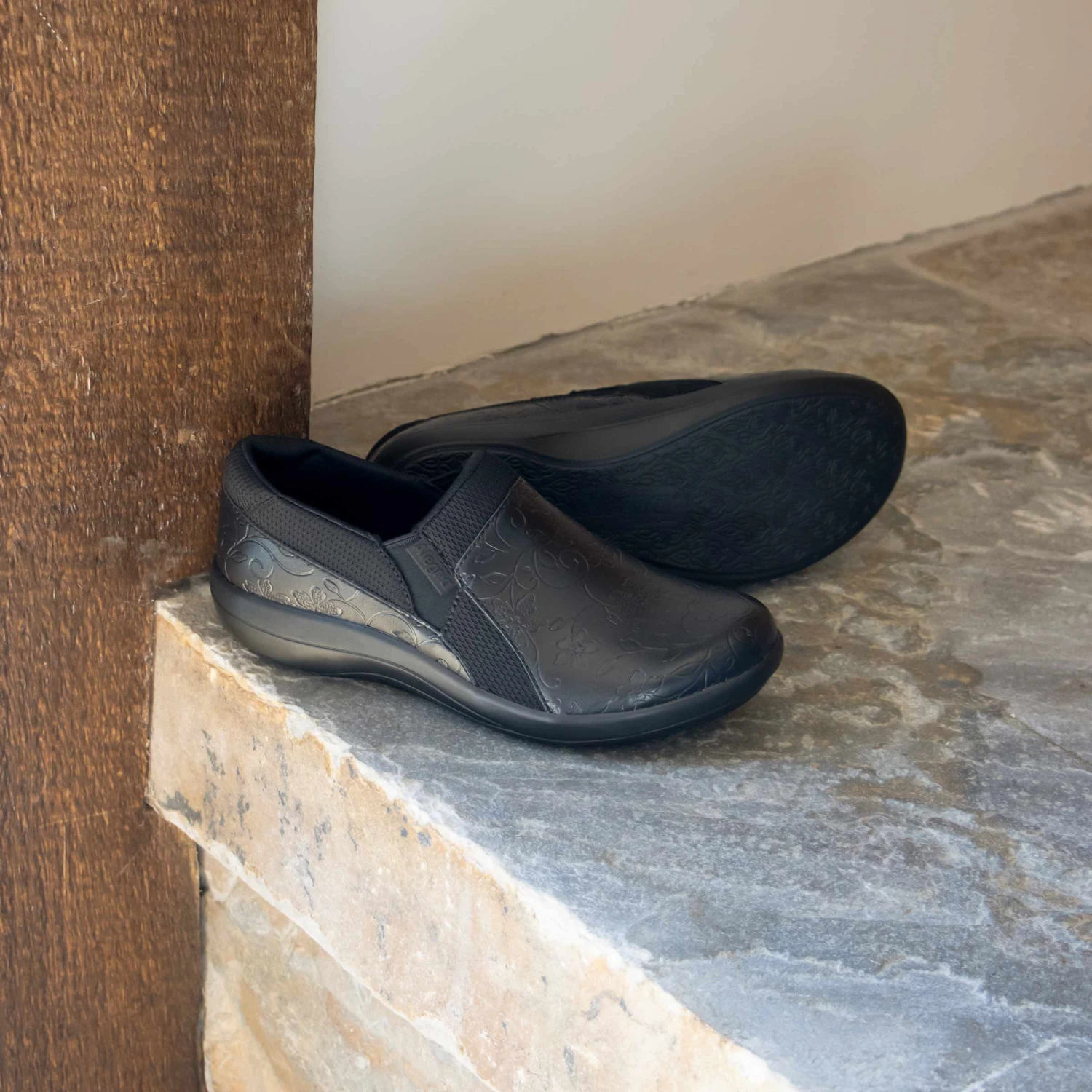 Shoes Duette Embloom Black Shoe 4 Shoes Duette Embloom Black Shoe - Image 2