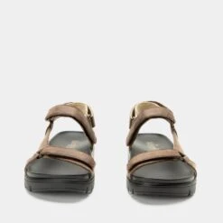 Henna They Call Me Mellow Taupe Sandal -Alegria Shoes Shop HEN 6141 S5