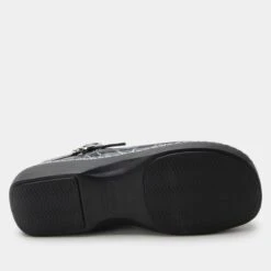 Shoes Olie Embroider Me Pewter Shoe -Alegria Shoes Shop OLI 8163 S6 8ffc9de6 f813 45c3 bd2b 4779b087815d