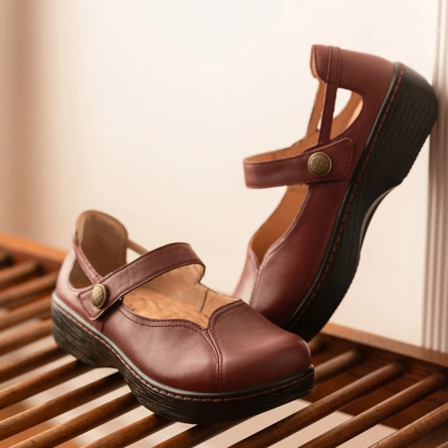 Shoes Onika Redwood Shoe 4 Shoes Onika Redwood Shoe - Image 2