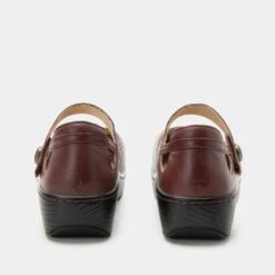 Shoes Onika Redwood Shoe 12 Shoes Onika Redwood Shoe -Alegria Shoes Shop ONI 8187 S3 3e56b119 3311 4562 bd0a 5283ea5c2a15