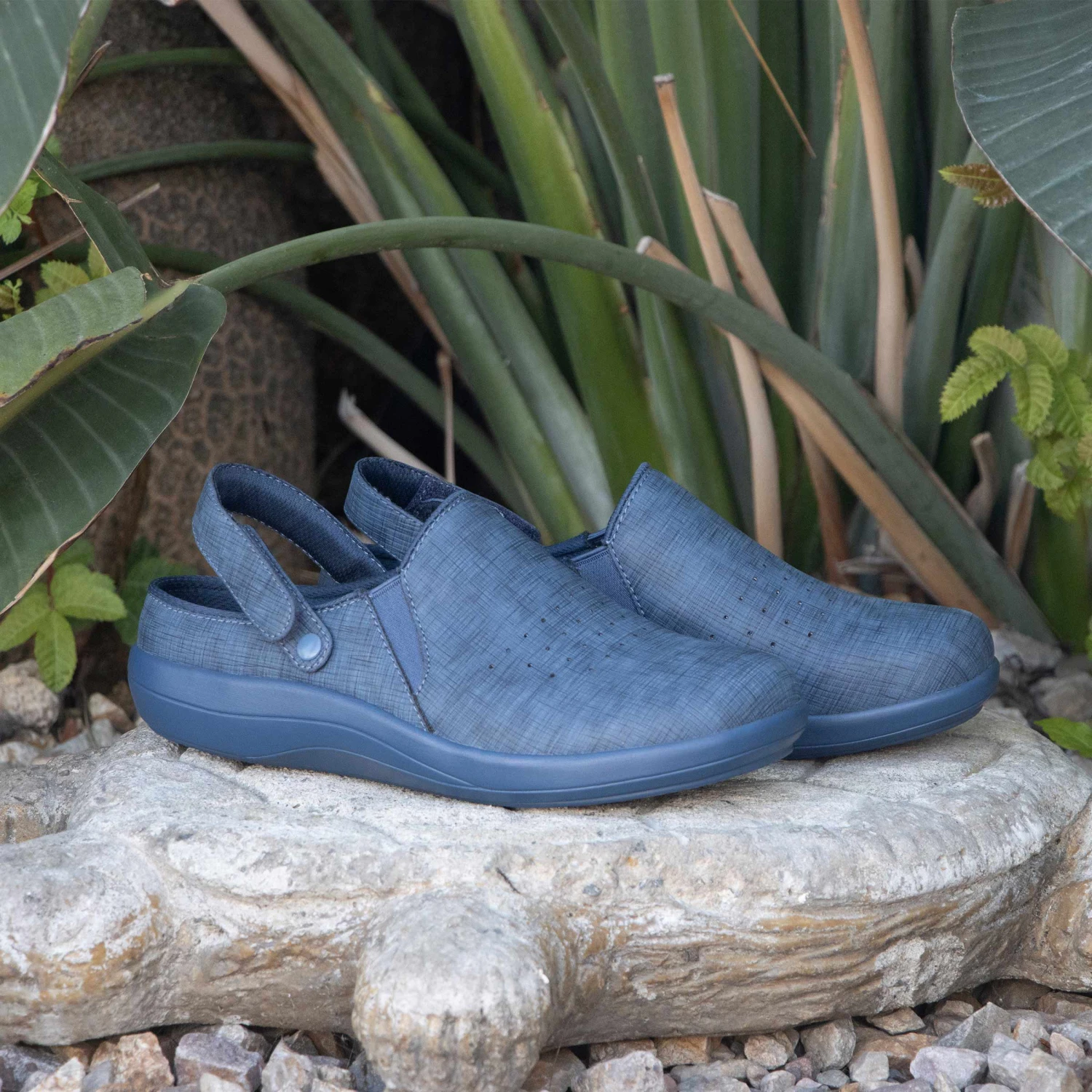 Shoes Skillz Etched Skies Shoe 4 Shoes Skillz Etched Skies Shoe - Image 2