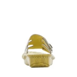 Venice Gold Your Own Way Sandal 9 Venice Gold Your Own Way Sandal -Alegria Shoes Shop ven 293 s3